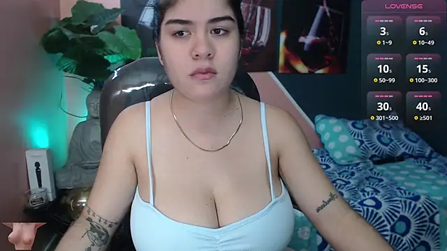 pearl weet online show from February 9, 5:33 pm