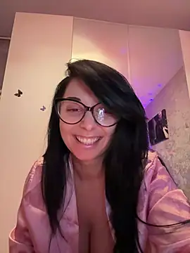 YreneRay online show from December 26, 1:43 pm