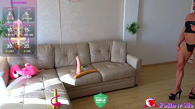 Snapshot of Rabbits_couplee chatting on January 25, 8:42 am Rabbits couplee online show from January 25, 8:42 am