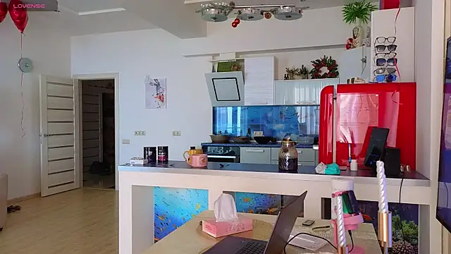 Snapshot of Rabbits_couplee chatting on March 1, 12:23 pm Rabbits couplee online show from March 1, 12:23 pm