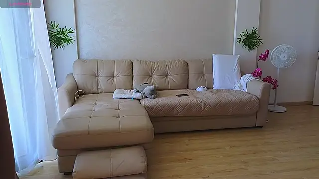 Snapshot of Rabbits_couplee chatting on September 11, 10:04 am Rabbits couplee online show from September 11, 10:04 am