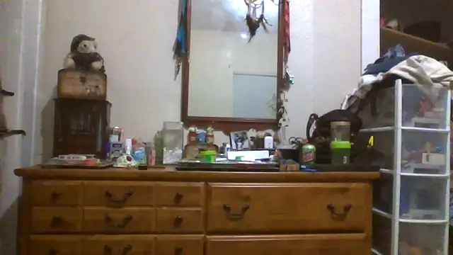 Queendrip69 online show from March 18, 8:28 am