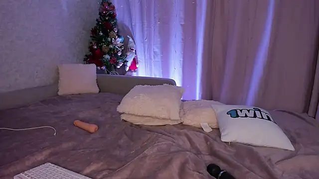 Kitty Ricky online show from January 4, 8:16 pm