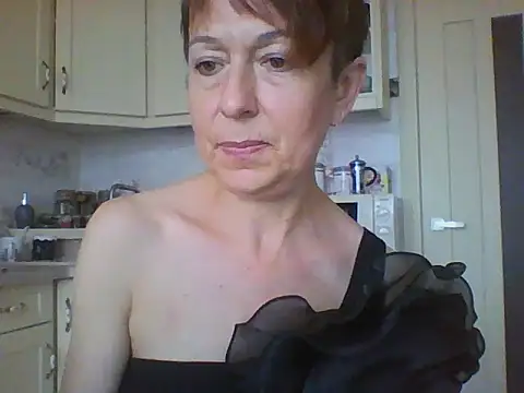 Snapshot of SwettyViktory chatting on March 15, 1:40 pm SwettyViktory online show from March 15, 1:40 pm