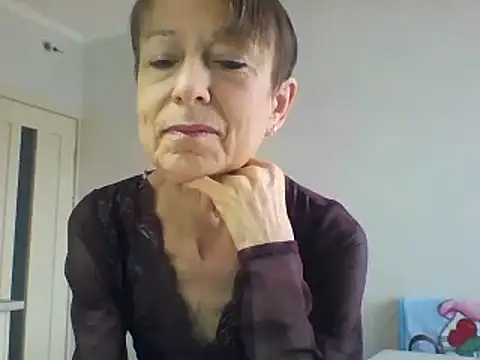 SwettyViktory online show from April 2, 9:18 am