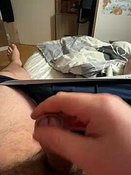 Snapshot of Tomi2244 chatting on February 5, 10:14 pm Tomi2244 online show from February 5, 10:14 pm