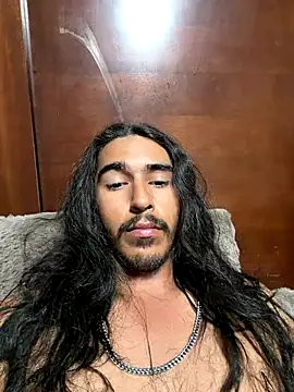 Snapshot of jrrichforever chatting on November 15, 11:32 pm jrrichforever online show from November 15, 11:32 pm