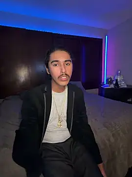 Snapshot of jrrichforever chatting on March 25, 4:29 am jrrichforever online show from March 25, 4:29 am