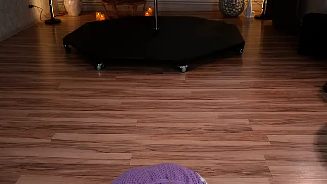 KittyCaitlin online show from March 27, 7:02 pm