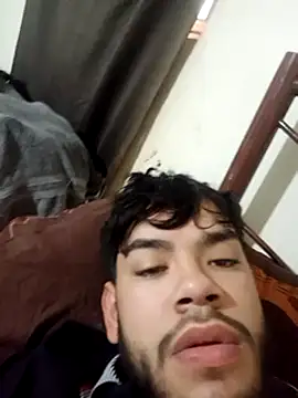 Snapshot of modelo38528061 chatting on January 9, 9:16 pm modelo38528061 online show from January 9, 9:16 pm