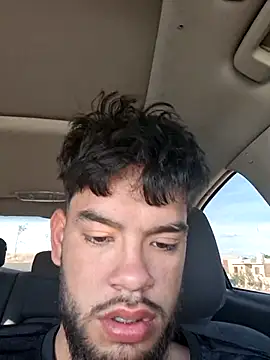 Snapshot of modelo38528061 chatting on April 9, 11:10 pm modelo38528061 online show from April 9, 11:10 pm