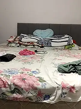 NeydeHotWife online show from March 18, 11:09 pm