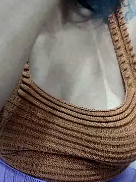 Snapshot of NeydeHotWife chatting on May 30, 1:41 pm NeydeHotWife online show from May 30, 1:41 pm