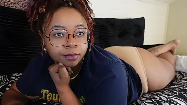 Snapshot of -khayaparker chatting on June 19, 1:26 pm -khayaparker online show from June 19, 1:26 pm