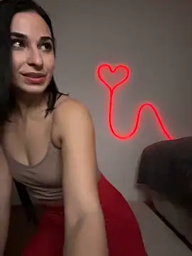 Snapshot of OIivia chatting on February 2, 7:25 pm OIivia online show from February 2, 7:25 pm