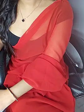 Snapshot of aliyaah_singh chatting on May 18, 6:14 pm aliyaah singh online show from May 18, 6:14 pm