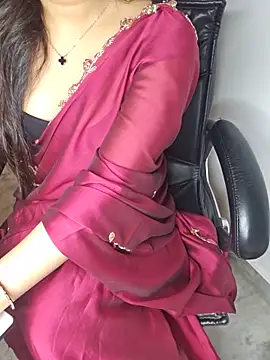 Snapshot of aliyaah_singh chatting on May 21, 6:15 pm aliyaah singh online show from May 21, 6:15 pm