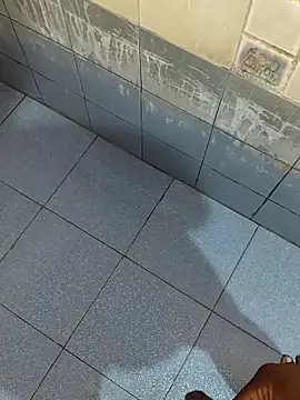 Snapshot of dinesh682 chatting on October 21, 6:41 pm dinesh682 online show from October 21, 6:41 pm