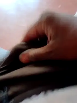 dinesh682 online show from April 15, 5:47 am