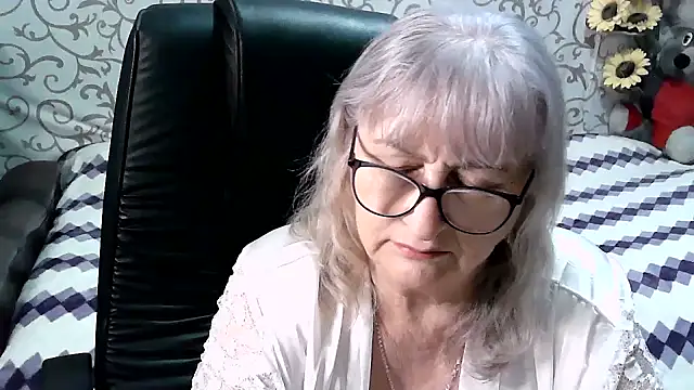 LolkaAlyss online show from March 17, 12:30 am