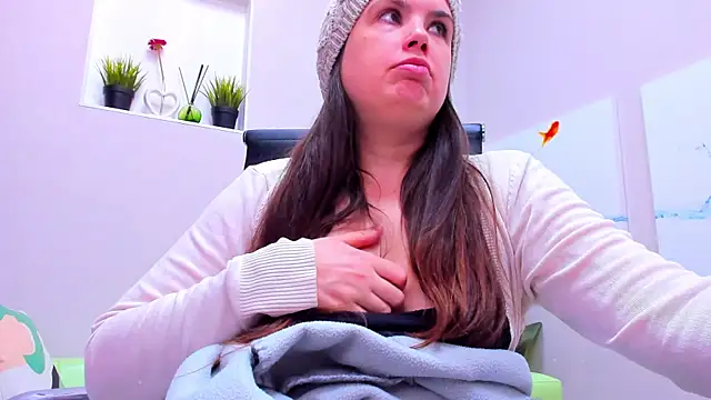 BattyMoll online show from December 16, 6:49 pm