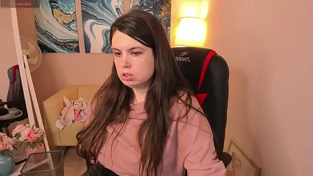 BattyMoll online show from January 7, 3:33 pm