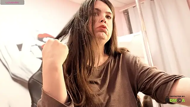 BattyMoll online show from January 16, 3:49 pm