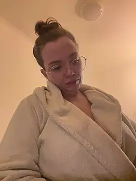 FemDom RubyKnightXXO online show from February 23, 8:17 pm