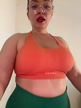 FemDom RubyKnightXXO online show from April 8, 3:56 pm