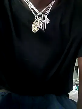 Snapshot of RinsingWood84 chatting on December 27, 3:48 pm RinsingWood84 online show from December 27, 3:48 pm