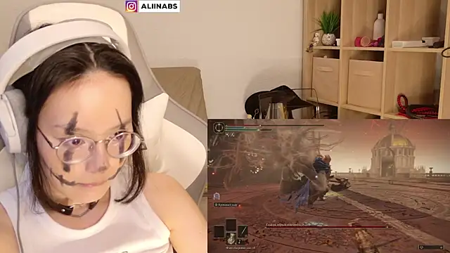 Snapshot of aliiiiiina chatting on January 30, 7:04 pm aliiiiiina online show from January 30, 7:04 pm