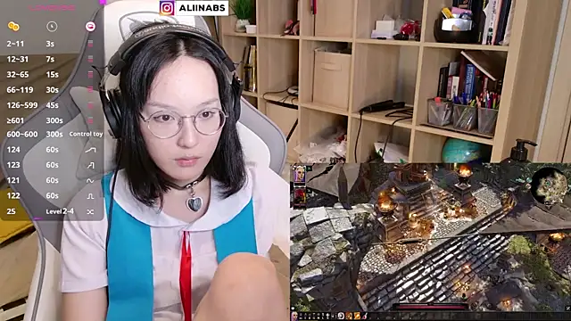 Snapshot of aliiiiiina chatting on March 7, 6:54 pm aliiiiiina online show from March 7, 6:54 pm