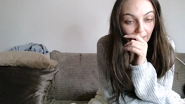 Snapshot of Katze22 chatting on December 5, 12:33 pm Katze22 online show from December 5, 12:33 pm