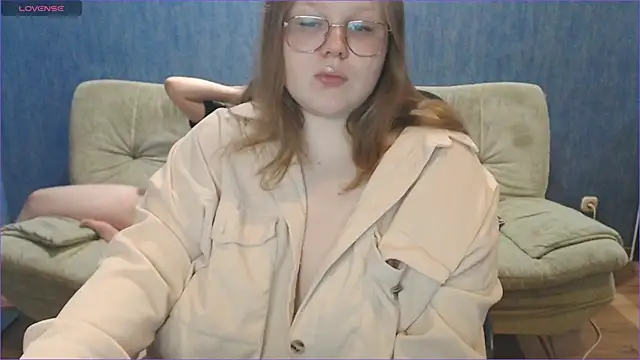 Snapshot of Touch_me_more_please chatting on March 2, 9:43 pm Touch me more please online show from March 2, 9:43 pm