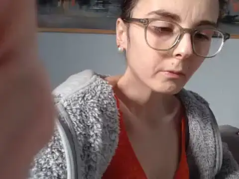 cleophee online show from February 15, 10:33 am