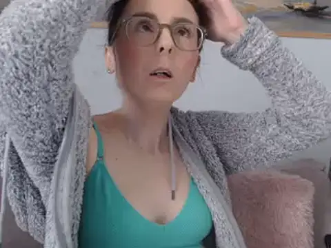 cleophee online show from February 20, 10:05 am