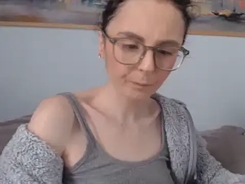 cleophee online show from March 1, 11:50 am