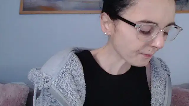 cleophee online show from April 6, 5:52 am