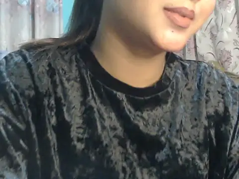 NancyRuvi online show from December 16, 4:01 pm