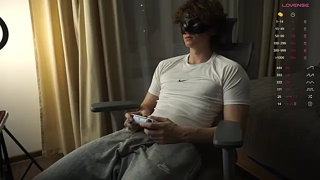 BumBuster69 online show from November 1, 6:32 pm