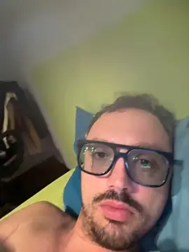 Snapshot of minga1995 chatting on October 4, 8:56 am minga1995 online show from October 4, 8:56 am