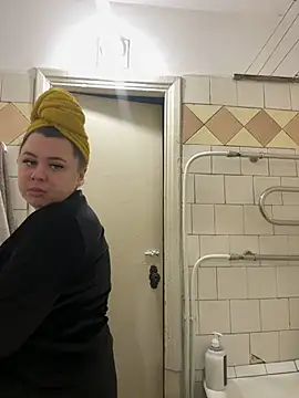 Sara Slow online show from December 14, 6:41 pm