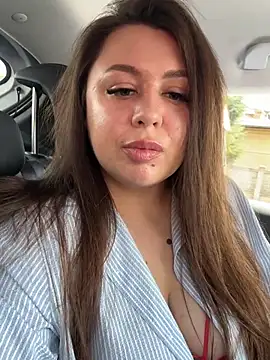 Sara Slow online show from August 8, 11:45 am