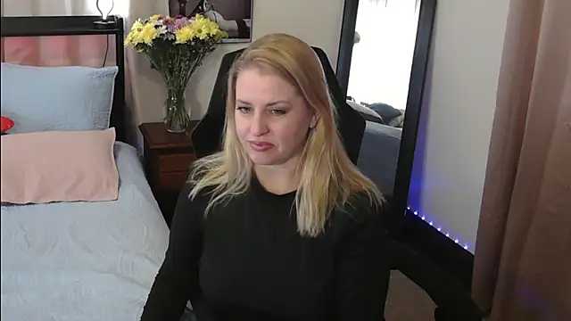 HollieBim online show from January 16, 3:46 pm