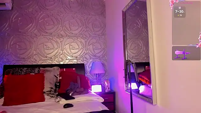 vennus1  online show from October 24, 4:09 am