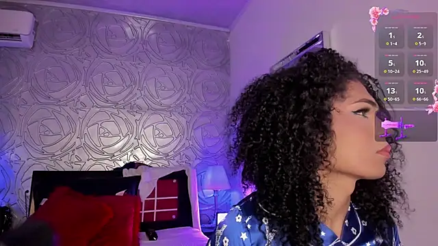 vennus1  online show from December 4, 11:24 pm