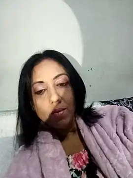Snapshot of Mahi4luv chatting on June 26, 7:18 pm Mahi4luv online show from June 26, 7:18 pm