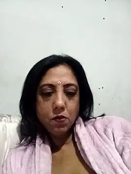 Snapshot of Mahi4luv chatting on July 10, 10:23 pm Mahi4luv online show from July 10, 10:23 pm