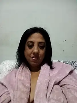 Snapshot of Mahi4luv chatting on July 25, 10:18 pm Mahi4luv online show from July 25, 10:18 pm