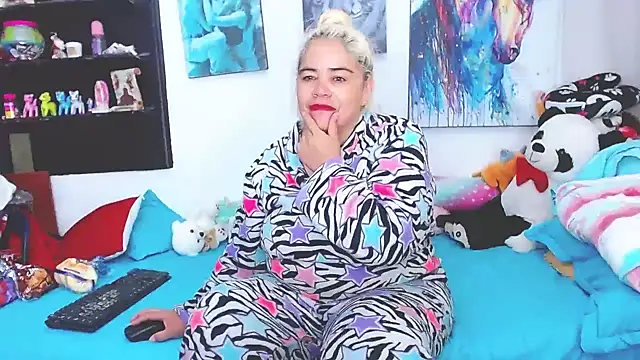 estrellita fugaz16x online show from January 20, 10:18 am